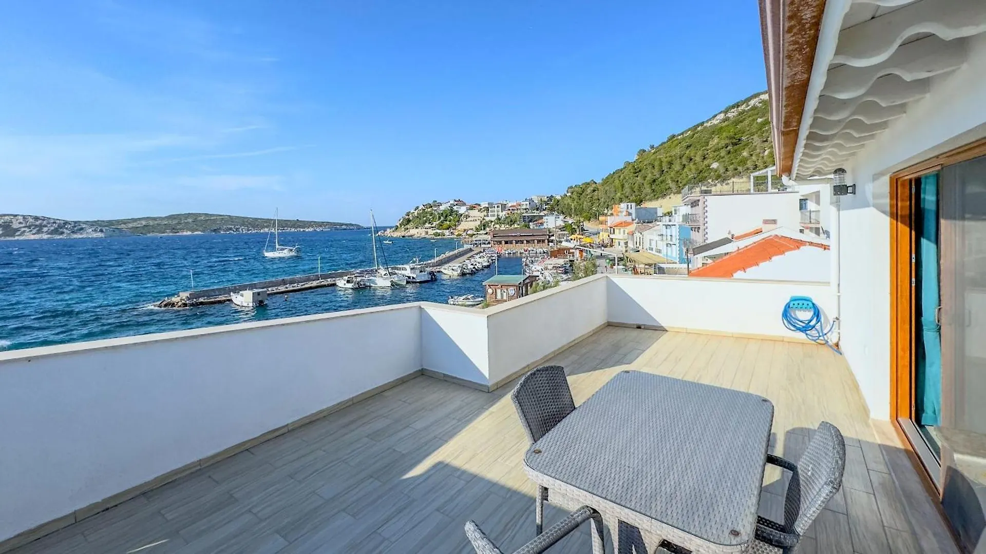 Rota Hotel 0*, Karaburun (Izmir)